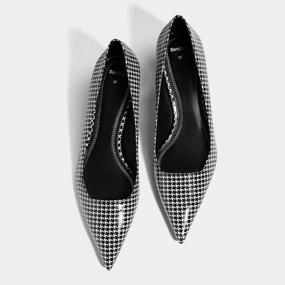🌹NWT. Bershka high-heel court shoes Size 5